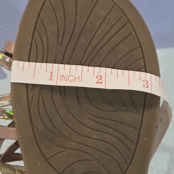 Girls Little Kid Strappy Flat Sandals - Tan and Iridescent Size 3 - Picture 5 of 9